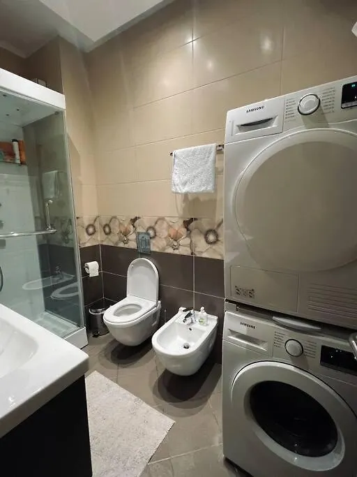 Sunshine Apartment Tirana 0*,  Albania