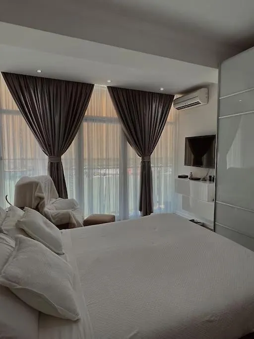 Sunshine Apartment Tirana